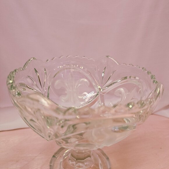 Czech Art Glass Pedestal Bowl, Candy, or Nut Dish, Fleur-De-Lis Design - Picture 6 of 7